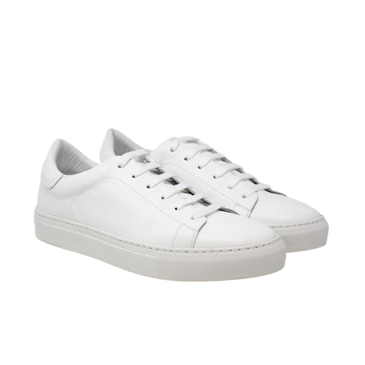 PEBBLED WHITE LEATHER SNEAKER